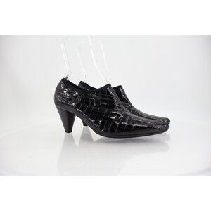 Aquatallia Women's Ankle Pump Pointy Toe Size 8.5 Waterproof Black Croc Leather